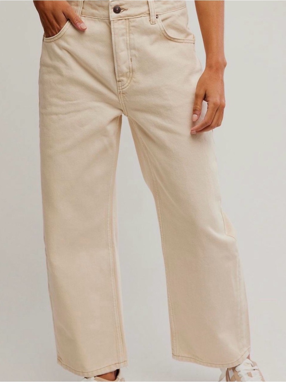 Free People deep trance boy friend Jean in casual khaki